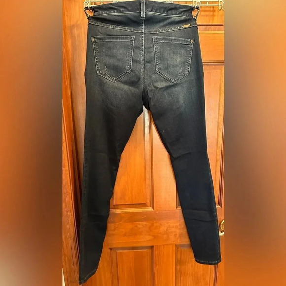 Inc International Concepts women’s blue jeans size 4 skinny leg curvy fit - Picture 3 of 3